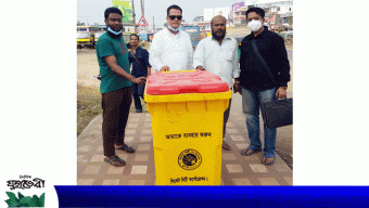 ব্যবসায়ী সমিতিকে ডাস্টবিন প্রদান করলেন প্যানেল মেয়র লিপন