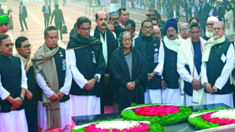 শহীদ বুদ্ধিজীবী দিবসে জাতির শ্রেষ্ঠ সন্তানদের প্রতি ফুল দিয়ে শ্রদ্ধা জানিয়েছে বাংলাদেশ আওয়ামী লীগ