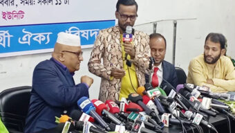 ভোটের লড়াইয়ে থাকছেন হিরো আলম