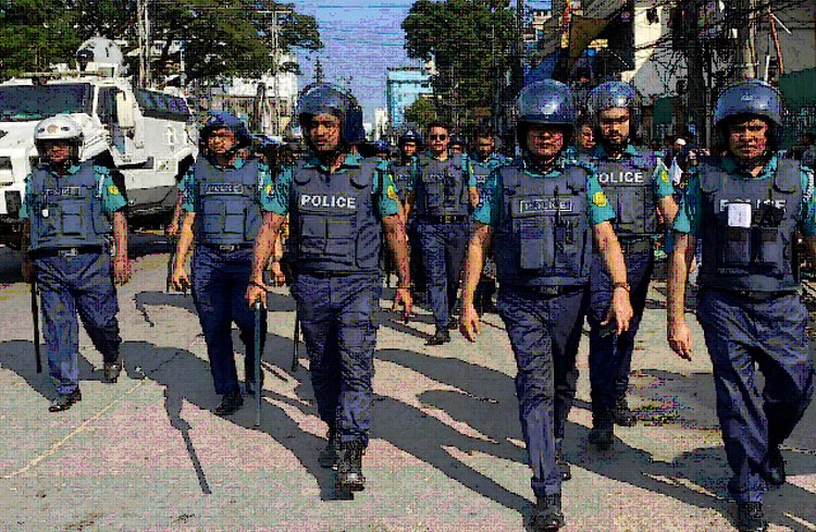 বিএনপি-পুলিশ সংঘর্ষে সিলেটে পুলিশের গাড়ী ভাংচুর