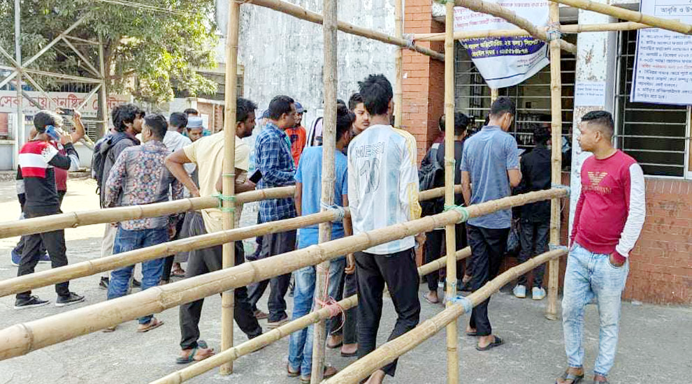 সিলেটে বিপিএর টিকিটের যে অবস্থা