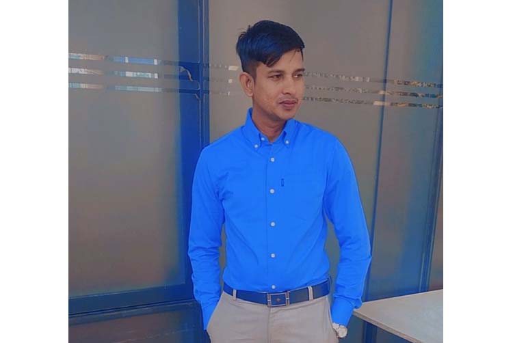 নাজিরবাজার আঞ্চলিক যুবলীগ নেতার বাড়ি-দোকান ও কার্যালয় ভাঙচুর : বাবাকে মারধর