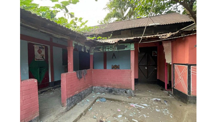 দোয়ারাবাজারে ধর্ম অবমাননার অভিযোগে সংখ্যালঘুদের বাড়িঘরে হামলা