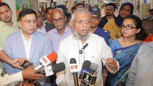 জেলা প্রশাসনের এলআর ফান্ডের স্বচ্ছতা নিয়ে যা বললেন প্রবাসীকল্যাণ মন্ত্রী